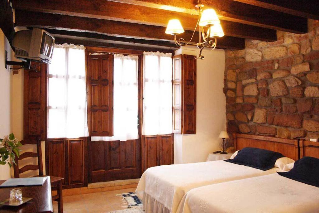 Casa Velarde Ξενοδοχείο Torrelavega Δωμάτιο φωτογραφία